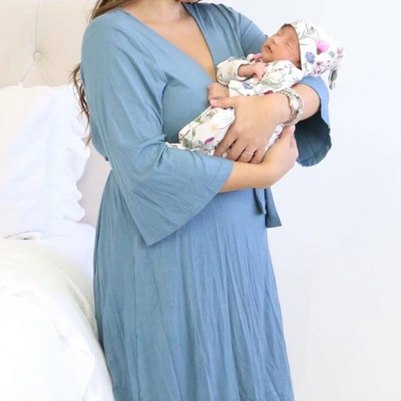 Caden Lane Other - Caden Lane Elegant Dusty Blue Women's Maternity Robe. OS.